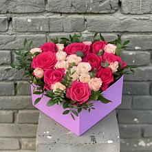 Цветочная композиция из Розы в коробке в Вейделевке