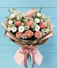 Букет цветов из:  Розы, Альстромерии и Лизиантусы #REPLACE_PRED# Вейделевке