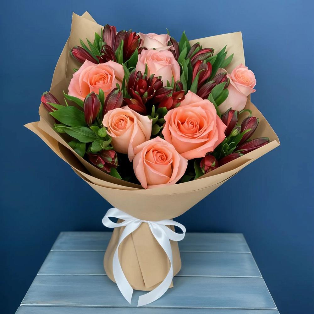 Букет цветов из: Розы и Альстромерии в Вейделевке