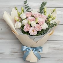 Букет цветов из:  Лизиантусы в Вейделевке