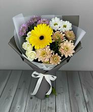 Букет цветов из:  Розы, Герберы и Хризантемы в Вейделевке