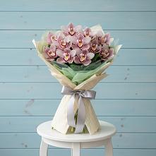 Букет цветов из:  Орхидеи и Розы в Вейделевке