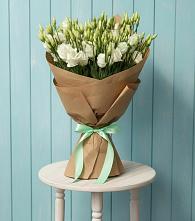 Букет цветов из:  Лизиантусы в Вейделевке