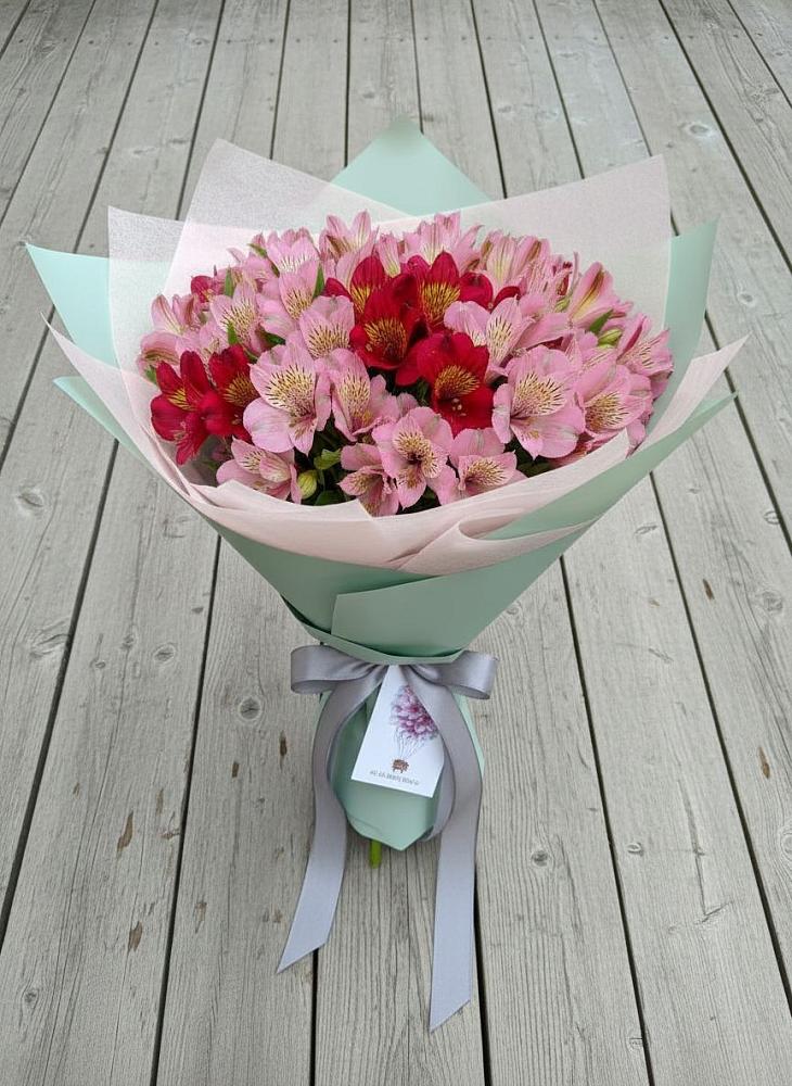 Букет цветов из: Альстромерии в Вейделевке