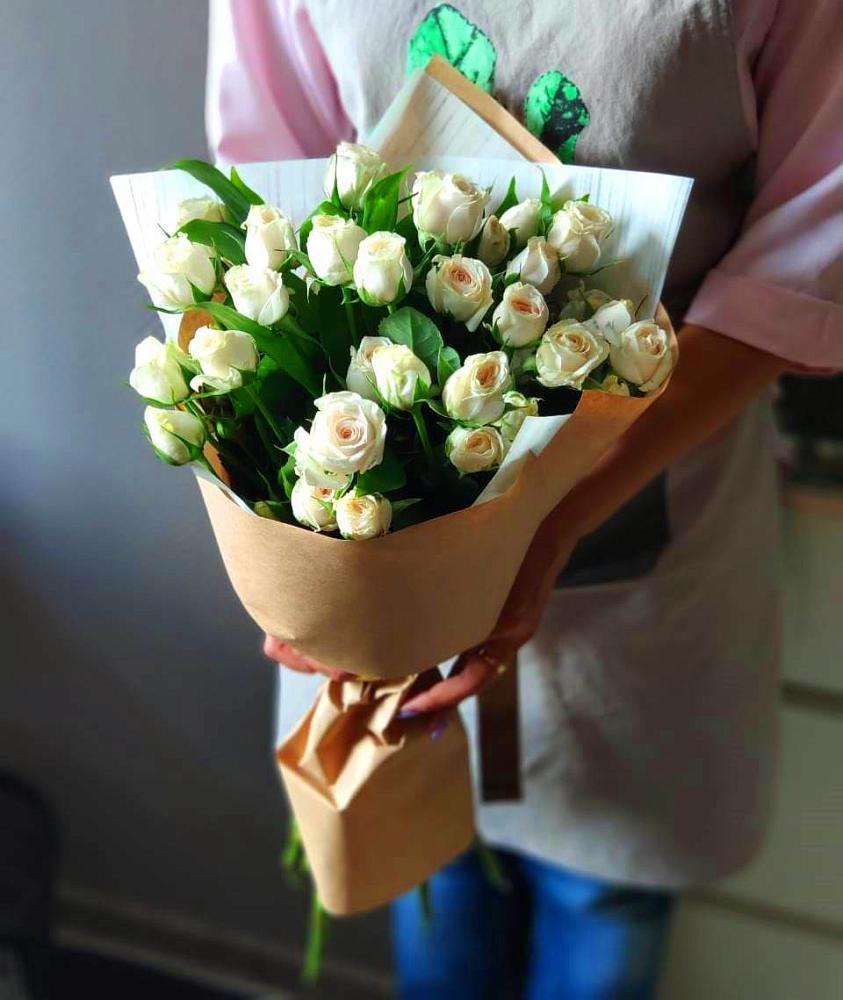 Букет цветов из: Розы в Вейделевке