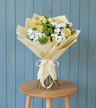 Букет цветов из:  Хризантемы и Розы в Вейделевке