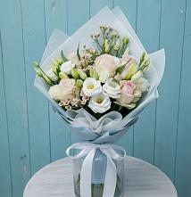 Букет цветов из:  Розы и Лизиантусы в Вейделевке