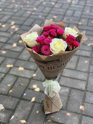 Букет цветов из: Розы в Вейделевке
