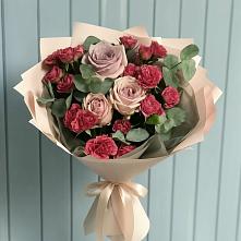 Букет цветов из:  Гвоздики и Розы в Вейделевке