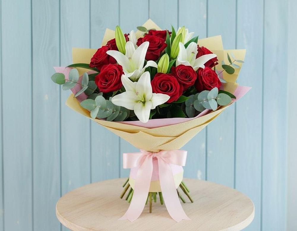 Букет цветов из: Лилии и Розы в Вейделевке